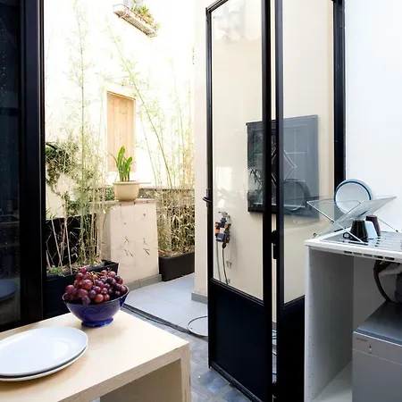 Loft Silent Terrace 8 Minutes Duomo Apartment