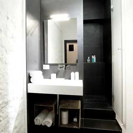 Loft Silent Terrace 8 Minutes Duomo Apartment *