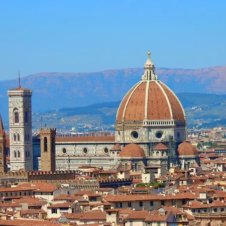 Apartment Loft Silent Terrace 8 Minutes Duomo Florenz