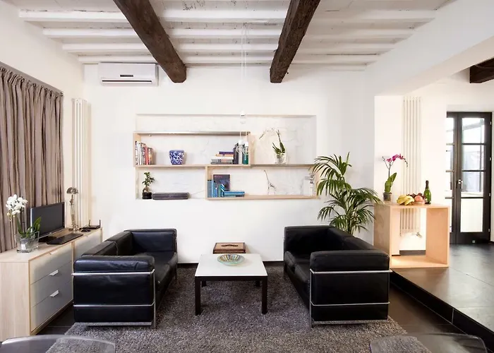 Loft Silent Terrace 8 Minutes Duomo Daire
